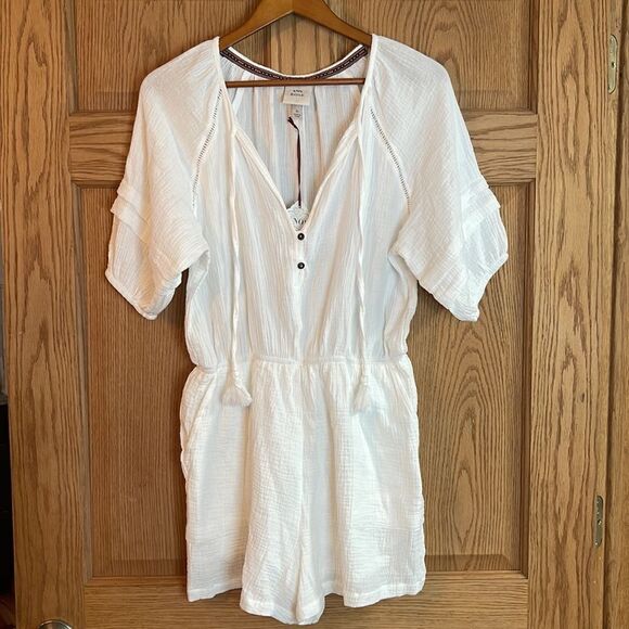 KNOX ROSE Gauzy Romper *NEW* - Picture 5 of 11